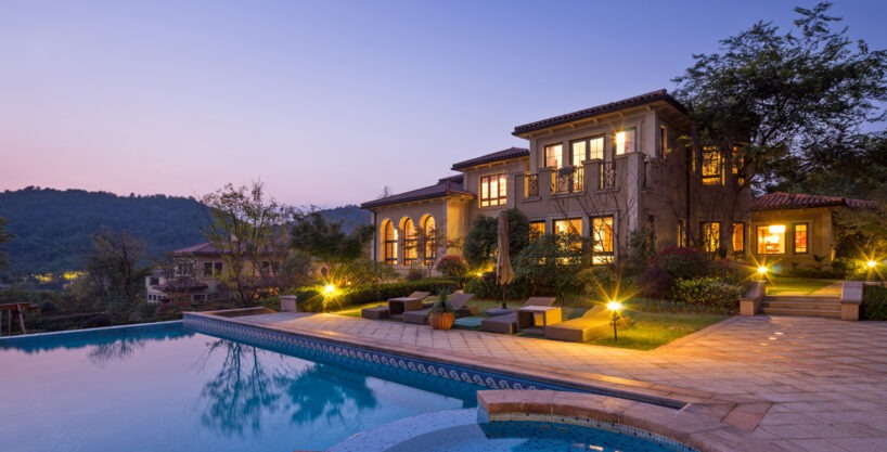 imgi_8_bunglow-01-818x417